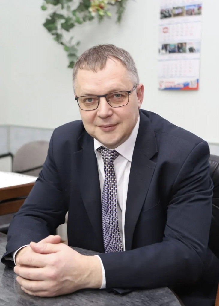 Лебедев АВ (вертикальная).jpg